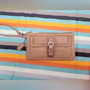 Coach vintage leather wristlet
